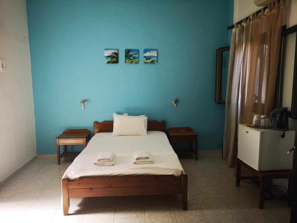Orthi Ammos Hotel Frangocastelo Exterior photo