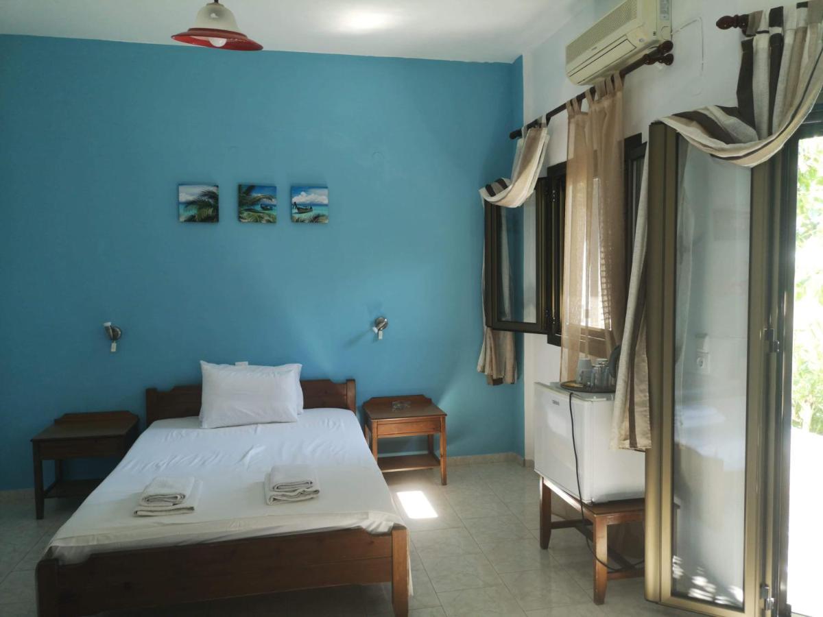 Orthi Ammos Hotel Frangocastelo Exterior photo