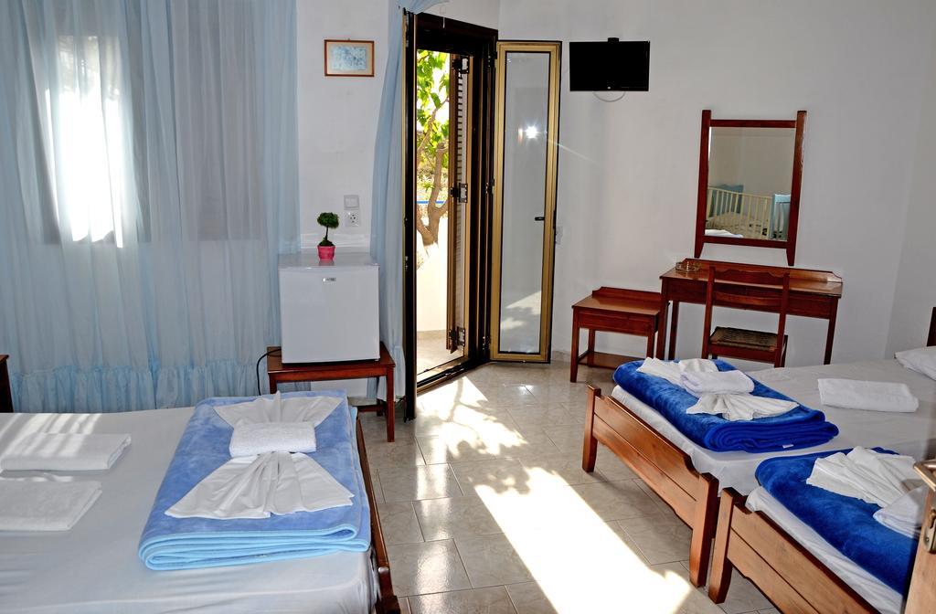 Orthi Ammos Hotel Frangocastelo Exterior photo